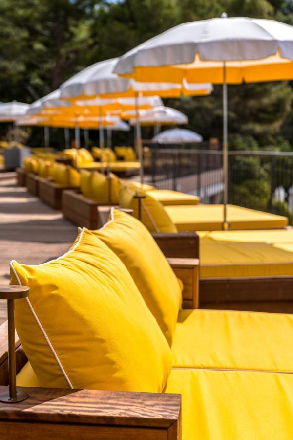 Hotel Le Bailli De Suffren Райоль-Канадель-сюр-Мер Экстерьер фото